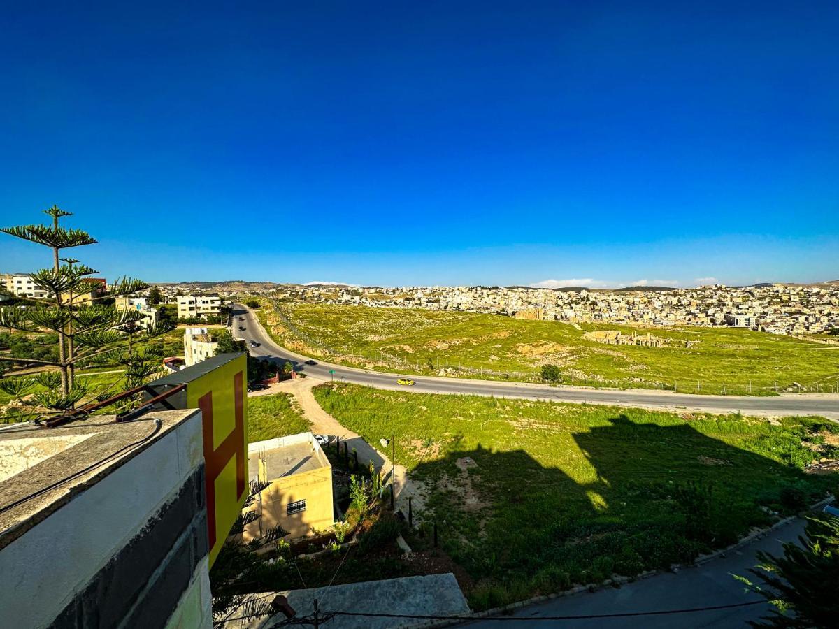 Full Panorama Jerash Bed and Breakfast Jarash Buitenkant foto